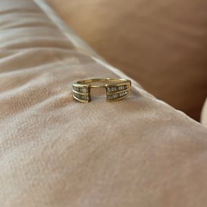 14k gold baguette diamond wrap ring